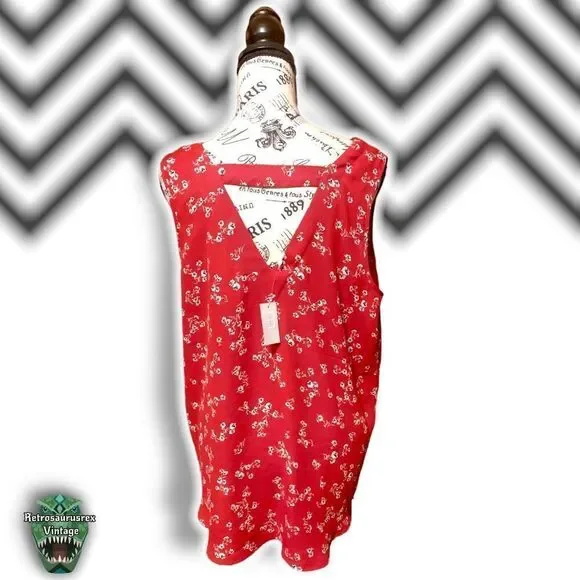 𝅺maurices Red Ditsy Floral Open Back Tank Top, Large NWT - Picture 3 of 7
